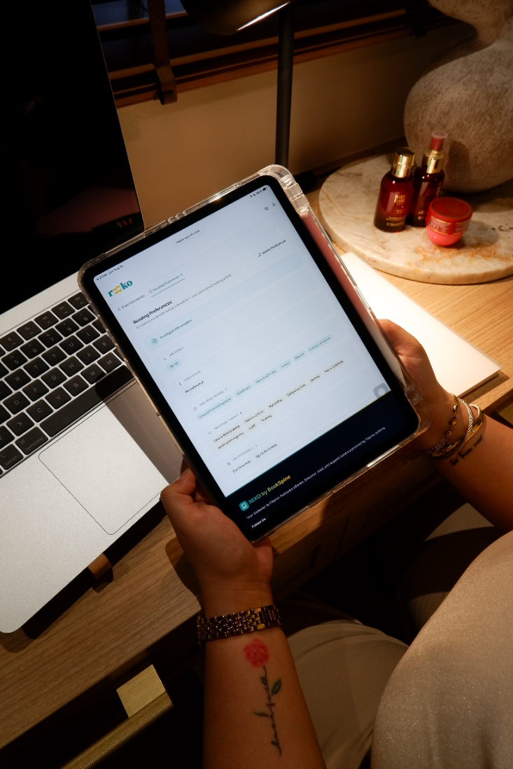 A reader with a Filipino ebook open on her tablet